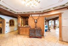 Hotel Hubertusstube - Rezeption, Bar und Stube